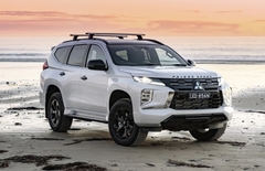 Thảm lót sàn TPE 5D Mitsubishi Pajero Sport