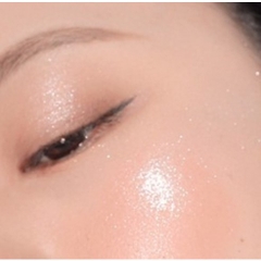 Phấn highlight Stila Heaven's Hue