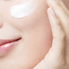 Sữa rửa mặt Dr.G Red Blemish Cica