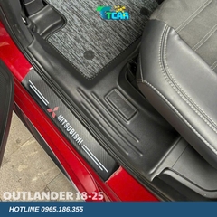 Thảm lót sàn TPE 5D Mitsubishi Outlander