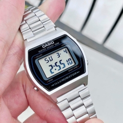 Casio 38.9 × 35 mm Unisex B640WD-1AVDF