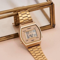 Casio 38.9 × 35 mm Unisex B640WGG-9DF