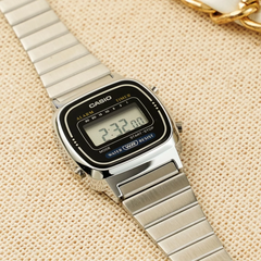Casio 30.3 × 24.6 mm Nữ LA670WD-1DF