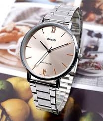 Casio 34mm Nữ LTP-VT01D-4BUDF
