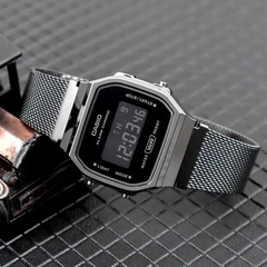 Casio 38.6 × 36.3 mm Nam A168WEMB-1BDF