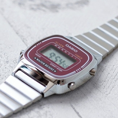 Casio 24.6mm Nữ LA670WA-4SDF