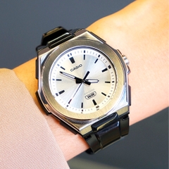 Casio Nữ LWA-300H-7E2VDF
