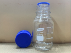 Chai trung tính trắng nắp vặn xanh 250ml, Hãng OMSONS GERMANY