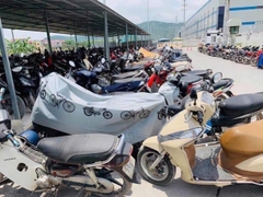 BẠT TRÙM CHE NẮNG , MƯA , BẢO VỆ XE MÁY