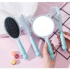 SET 4 LƯỢC HÌNH GẤU CÓ GƯƠNG