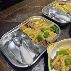 Khay inox 2 ngăn tặng kèm thìa siêu xinh