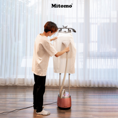 Bàn ủi hơi nước đứng Mitomo GC-559 Màu Hồng Nhạt