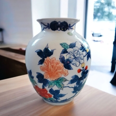 Bình họa tiết hoa mẫu đơn