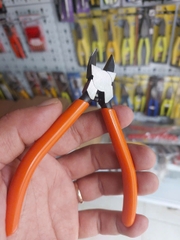 Kìm cắt nhựa lưỡi tròn Fujiya APN-125RS