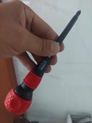 Tô vít cách điện cán tròn Vessel No.225+2x100