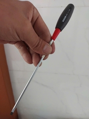 Tô vít 2 cạnh VESSEL No.610-4x150