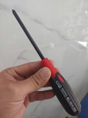 Tô vít 4 cạnh cán siêu êm VESSEL No.700+2x100