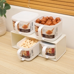 Hộp nhựa Nakaya có nắp, quai cầm 1.4L