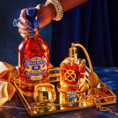 Rượu Chivas Regal 18-year-old Gold Signature 1000ml (duty free Nhật)
