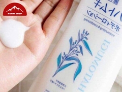 Sữa rửa mặt Kumano Reihaku Hatomugi trắng da 170g