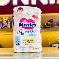 Tã quần Merries cỡ L 44 miếng