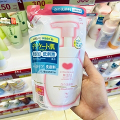 Sữa rửa mặt tạo bọt và dưỡng ẩm da cho da nhạy cảm COW dạng túi 140ml