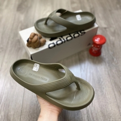 DÉP XỎ NGÓN ADICANE màu rêu  HQ9920