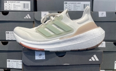 GIÀY ULTRABOOST LIGHT 23- form ôm - HQ6388