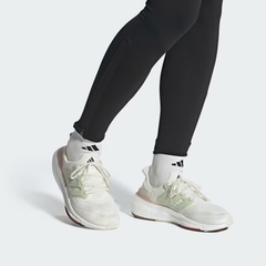 GIÀY ULTRABOOST LIGHT 23- form ôm - HQ6388