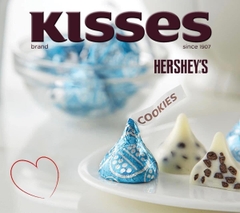 Socola Trắng Vụn Cookies Hershey’s Kisses Cookies ‘N’ Creme 283g