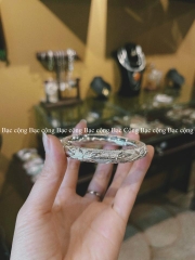 Vòng tay bạc chạm trúc