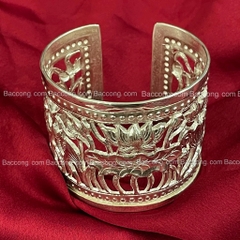 V37 Vòng tay bạc chạm sen bản to 5-7cm