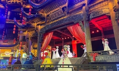 探索恩施 - 鳳凰古城 - 天門山 - 七十二七樓（六天五夜） Khám phá Ân Thi - Phượng Hoàng Cổ Trấn - Thiên Môn Sơn - 72 Kỳ Lầu