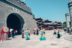 探索恩施 - 鳳凰古城 - 天門山 - 七十二七樓（六天五夜） Khám phá Ân Thi - Phượng Hoàng Cổ Trấn - Thiên Môn Sơn - 72 Kỳ Lầu