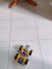 Bộ linh kiện xe điều khiển bằng bluetooth / bộ khung xe robot