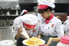 THỢ LÀM BÁNH