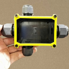 Hộp Nối Điện Chống Nước 4 Ngả chia 2 phía IP68 E-Weichat EW-M2068S-4T Chính Hãng