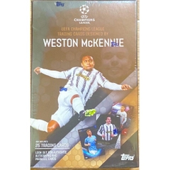 Hộp thẻ Topps McKennie Box