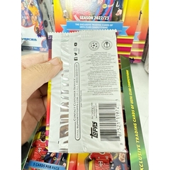 Gói thẻ bóng đá Topps Finest Flashbacks 2022/23