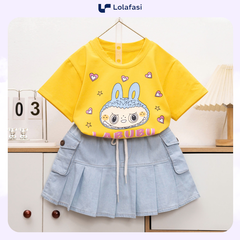 Set Váy Bé gái, Váy Jean Xếp Ly Túi Hộp Phối Áo Thun Cotton In Hình Mặt Labubu Phối Tim Sao 9 Kg Đến 24kg, Lolafasi Shop