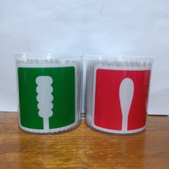 Tăm bông UD Standard đầu xoắn hộp 200 cây