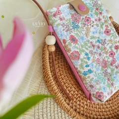 Túi Đeo Nhỏ Xinh Phối Da Và Hạt Gỗ