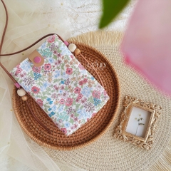 Túi Đeo Nhỏ Xinh Phối Da Và Hạt Gỗ
