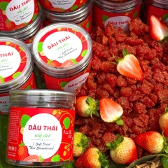 Dâu Sấy Dẻo Chuẩn Thái 🇹🇭 250gr – Chua Ngọt Hảo Hạng, Ăn Một Lần Là Ghiền
