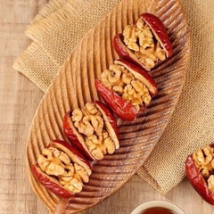 Táo Đỏ Tân Cương Kẹp Óc Chó 480gr - Food, Ăn Vặt