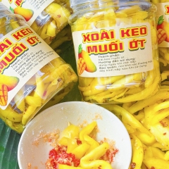 Xoài Keo Muối Ớt Chua Chua Cay Cay, Ăn Một Miếng Là Ghiền