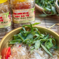 Bánh Tráng Phơi Sương Dẻo Mix Sa Tế Trộn Rau Răm - Ăn Vặt Api Food