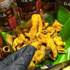 Da Cá Lắc Trứng Muối Cay Vàng Ống Giòn Tan 250gr