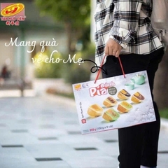 Bánh Pía Bách Vị Tân Huê Viên 900gr - Hộp 6 Cái (Kèm Túi Xách Sang Trọng)