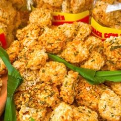 Snack Cơm Viên Lắc Mắm Hành Mắm Kẹo, Chuẩn Vị Giòn Tan Cực Cuốn 400gr